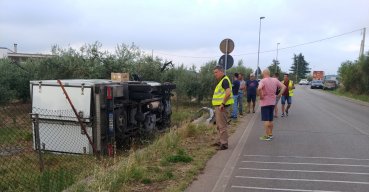 Incidente sulla SP 41, furgone Silac fuori strada