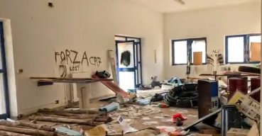 Vandali devastano la sede degli Scout