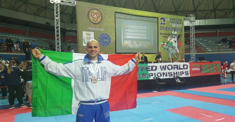 Il sannicandrese Di Napoli campione del mondo di Karate